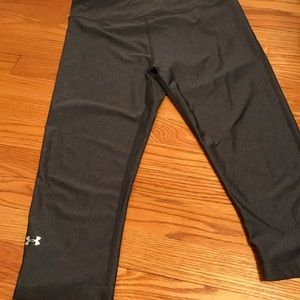 Under Amour Women’s Heat Gear Compression Crop